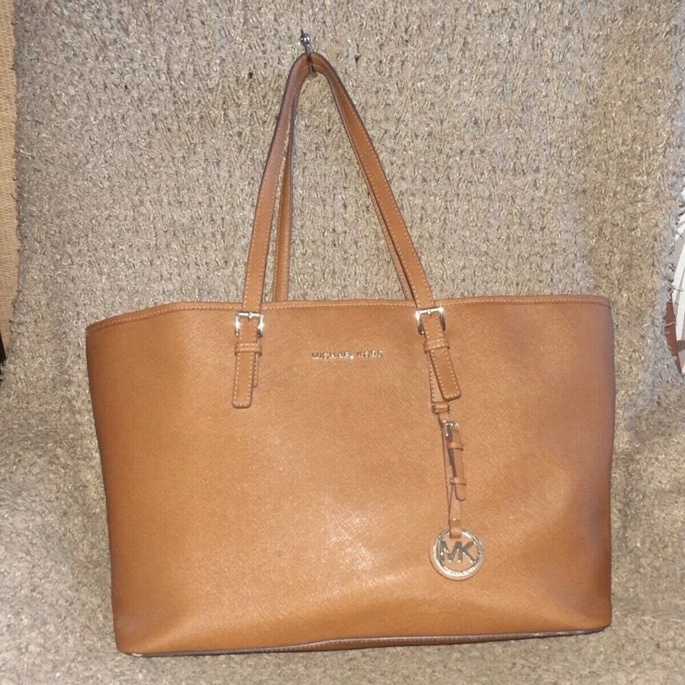 MICHAEL KORS-Jet Set-Large Saffiano Leather Travel Tote-Luggage Brown-Excellent